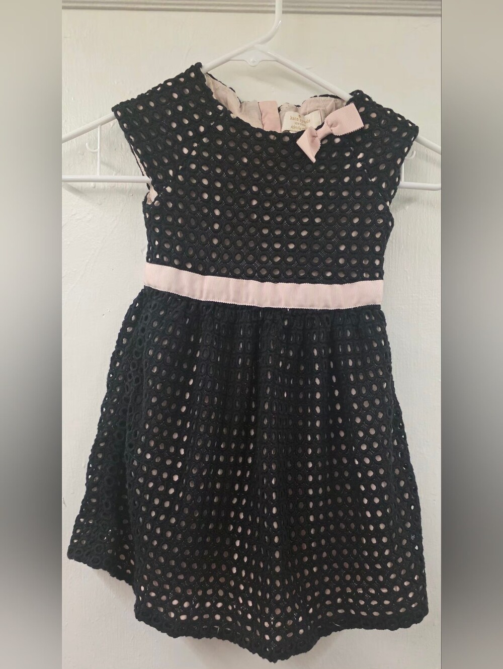 Kate Spade New York Girls Laser Cut Eyelet Dress Black Pink Size 4Y